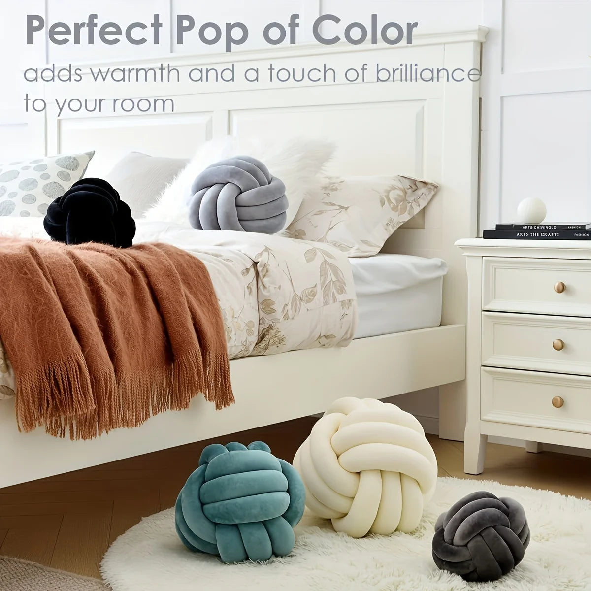 Minimalist Cozy Knot Pillow 987