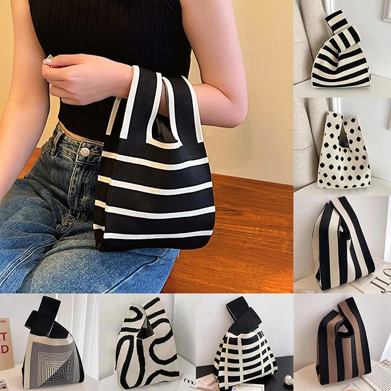 Patterned B&W Knit Mini Wrist Bag 981