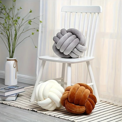 Minimalist Cozy Knot Pillow 987